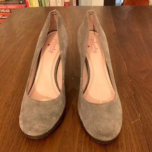 Pretty Gray Suede, Plenty by Tracey Reese Chunky Heels!